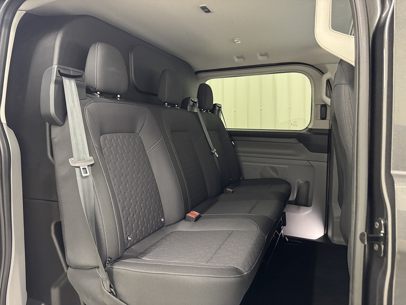 Ford Transit Custom 2.0 320 EcoBlue Limited Crew Van Auto L2 H1 Euro 6 (s/s) 5dr - U119381