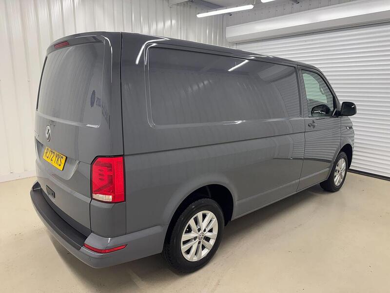 Volkswagen Transporter 2.0 TDI T28 Highline FWD SWB Euro 6 (s/s) 5dr - U119384