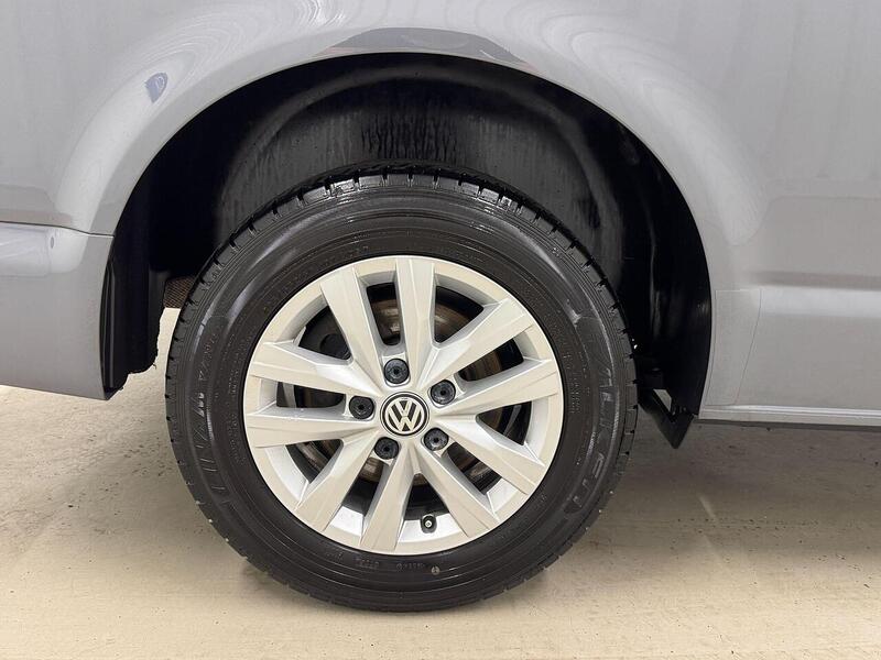 Volkswagen Transporter 2.0 TDI T28 Highline FWD SWB Euro 6 (s/s) 5dr - U119384