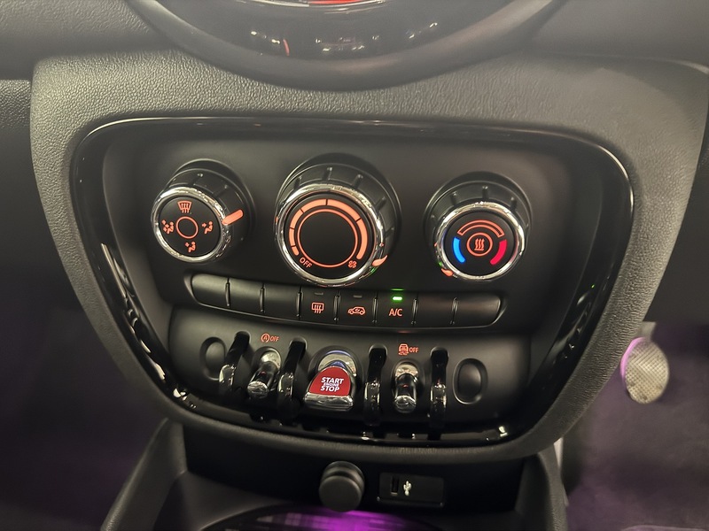 MINI Clubman 1.5 Cooper Classic Estate 6dr Petrol Manual Euro 6 (s/s) (136 ps) - U119389