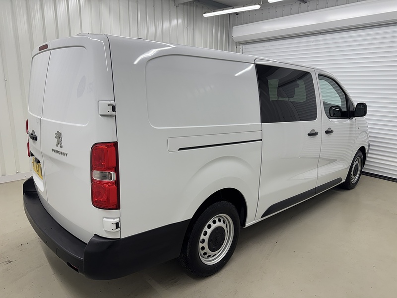 Peugeot Expert 2.0 BlueHDi 1200 Professional Premium Long Crew Van LWB Euro 6 (s/s) 6dr (6 Seat) - U119401