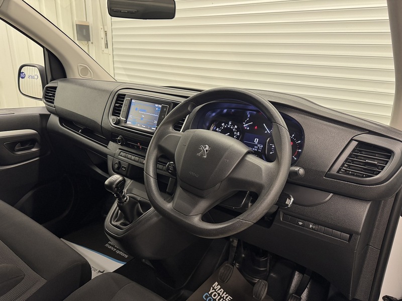Peugeot Expert 2.0 BlueHDi 1200 Professional Premium Long Crew Van LWB Euro 6 (s/s) 6dr (6 Seat) - U119401
