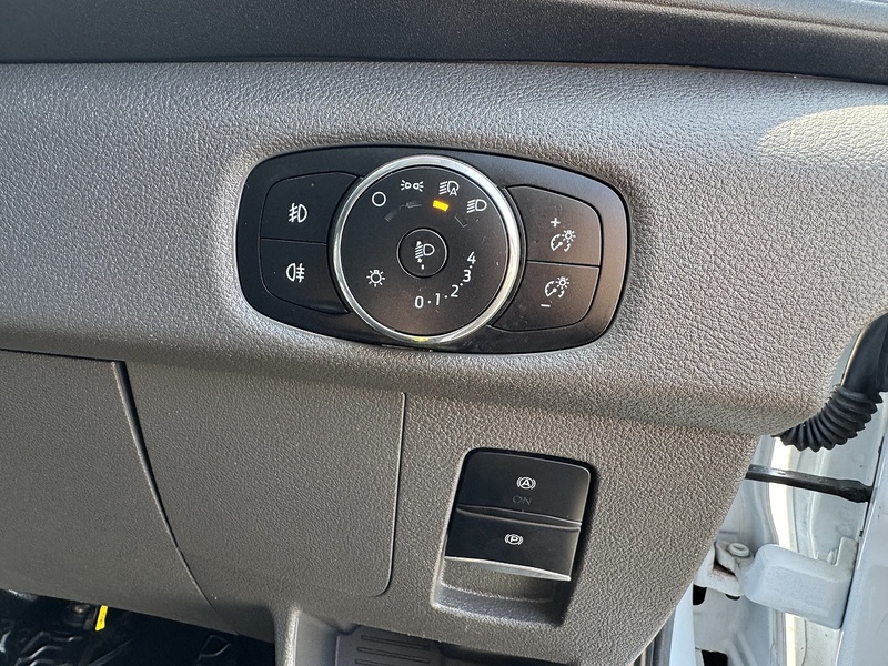 Ford Transit 2.0 350 EcoBlue Leader Panel Van 5dr Diesel Manual RWD L3 H2 Euro 6 (s/s) (130 ps) - U119404