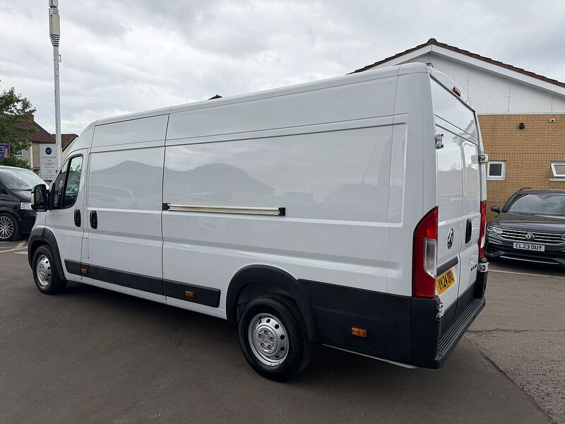 Vauxhall Movano 2.2 CDTi 3500 BiTurbo HDT Prime Panel Van 5dr Diesel Manual FWD L4 H2 Euro 6 (s/s) (140 ps) - U119405