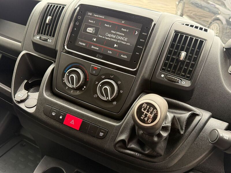 Vauxhall Movano 2.2 CDTi 3500 BiTurbo HDT Prime Panel Van 5dr Diesel Manual FWD L4 H2 Euro 6 (s/s) (140 ps) - U119405