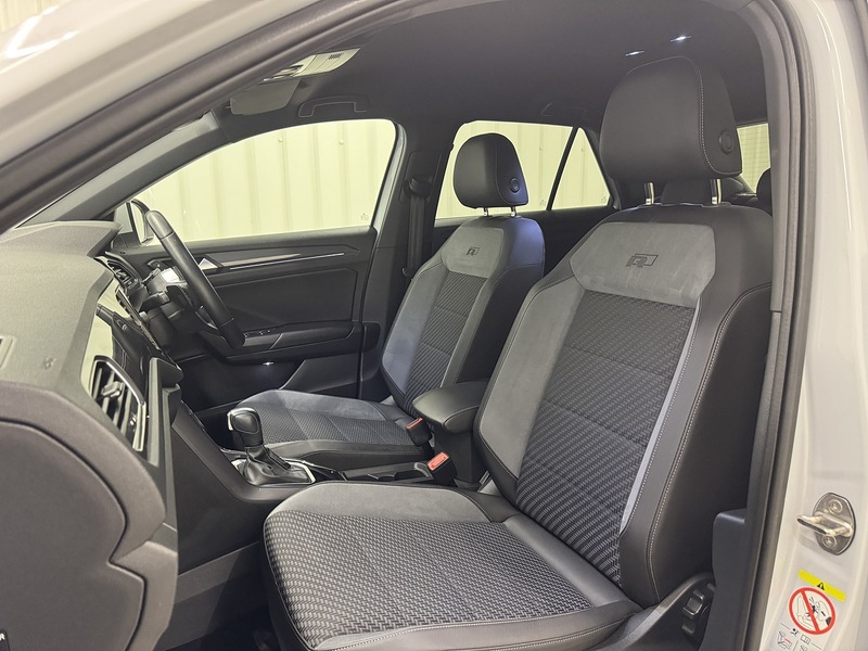 Volkswagen T-Roc 2.0 TDI EVO R-Line SUV 5dr Diesel DSG Euro 6 (s/s) (150 ps) - U119407