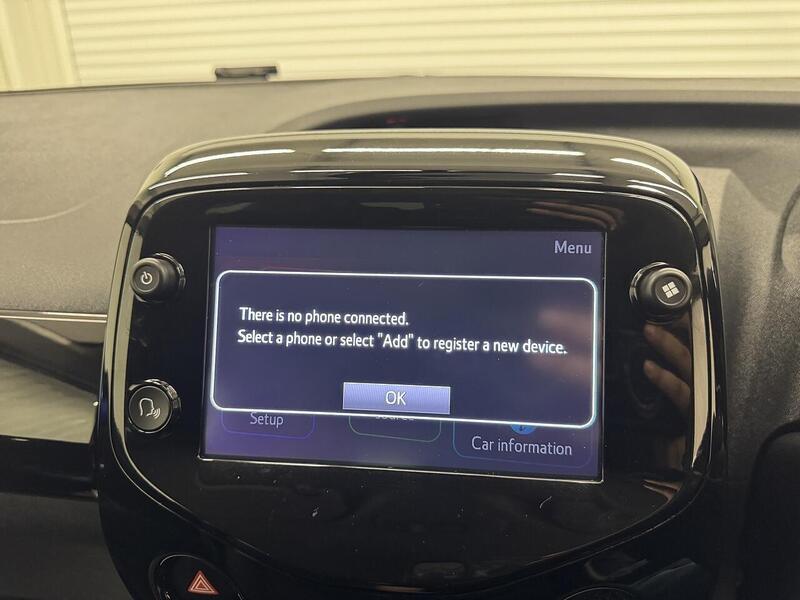 Peugeot 108 1.0 Collection Hatchback 5dr Petrol Manual Euro 6 (72 ps) - U119409
