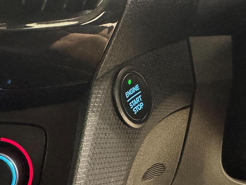 Ford Transit Connect 1.5 240 EcoBlue Limited L1 Euro 6 (s/s) 5dr - U119413