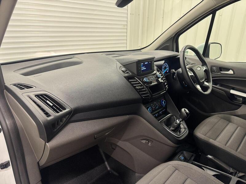 Ford Transit Connect 1.5 240 EcoBlue Limited L1 Euro 6 (s/s) 5dr - U119413