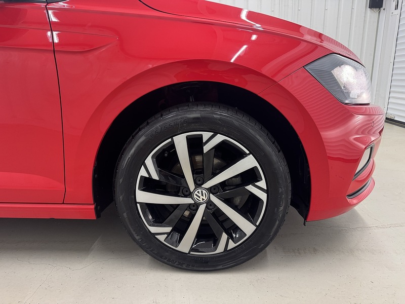 Volkswagen Polo 1.0 beats Hatchback 5dr Petrol Manual Euro 6 (s/s) (65 ps) - U119415