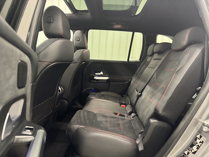 Mercedes-Benz GLB 2.0 GLB220d AMG Line (Premium Plus) SUV 5dr Diesel 8G-DCT 4MATIC Euro 6 (s/s) (190 ps) - U119422