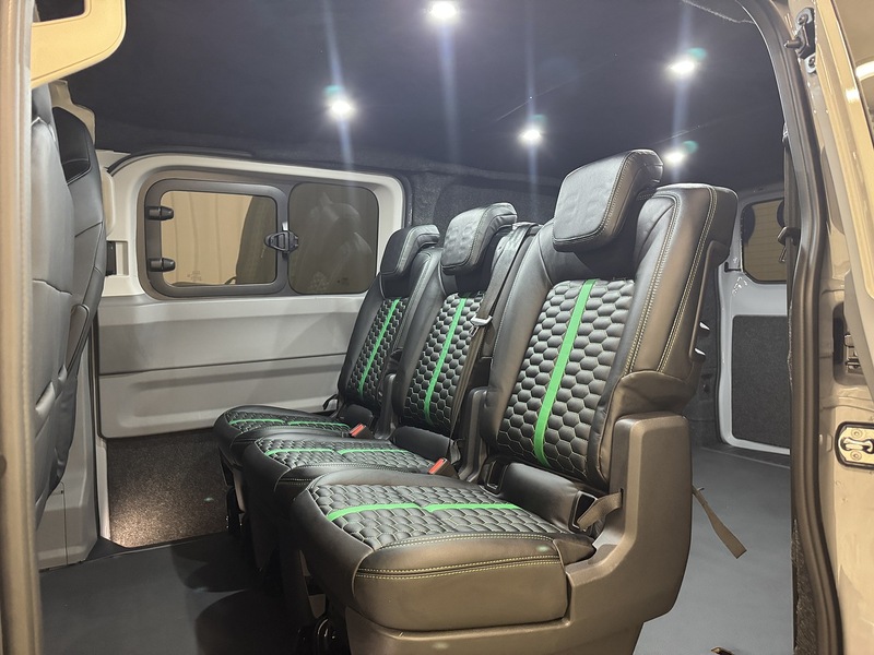 Volkswagen Transporter 2.0 TDI T32 Commerce Pro Kombi Double Cab 5dr Diesel Auto LWB Euro 6 (s/s) (150 ps) - U119426