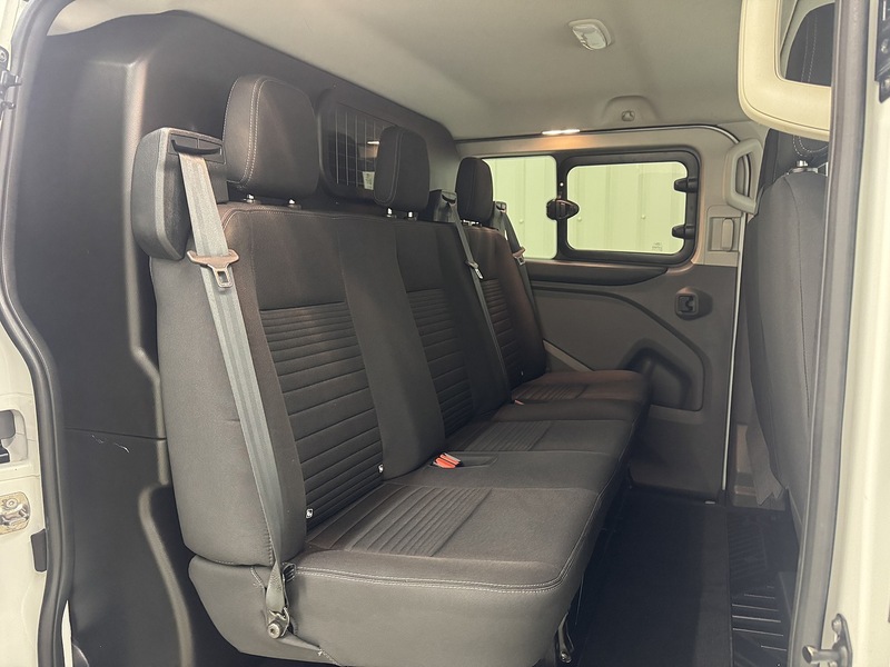 Ford Transit Custom 2.0 320 EcoBlue Limited Crew Van L2 H1 Euro 6 (s/s) 5dr (6 Seat) - U119427