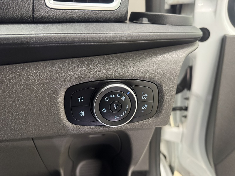 Ford Transit Custom 2.0 320 EcoBlue Limited Crew Van L2 H1 Euro 6 (s/s) 5dr (6 Seat) - U119427