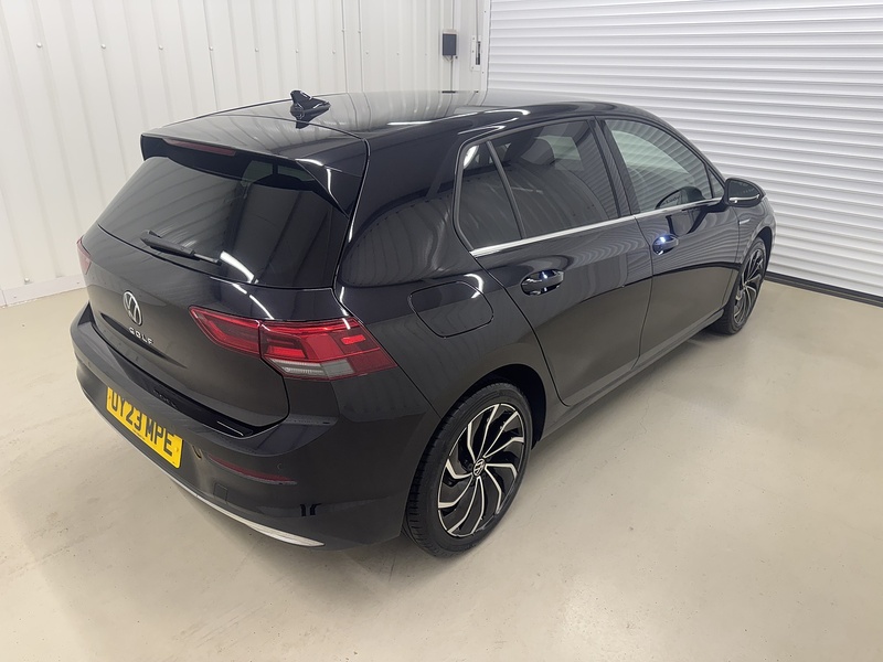 Volkswagen Golf 1.5 TSI Style Edition Hatchback 5dr Petrol Manual Euro 6 (s/s) (150 ps) - U119428