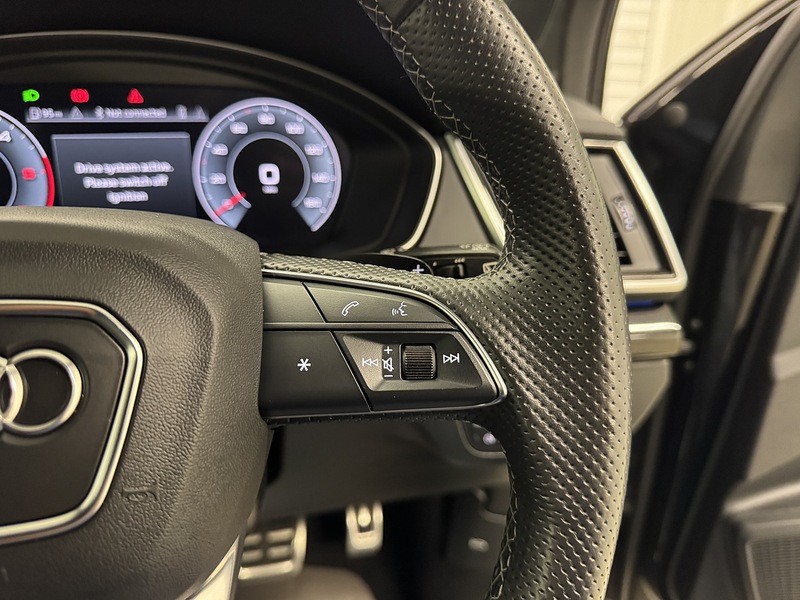 Audi Q5 2.0 TDI 40 Edition 1 S Tronic quattro Euro 6 (s/s) 5dr - U119430