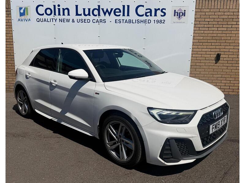 Audi A1 TFSI S line Hatchback 1.0 Automatic Petrol - U119431