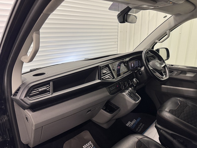Volkswagen Transporter 2.0 BiTDI T32 Sportline Kombi DSG FWD SWB Euro 6 (s/s) 5dr - U119434