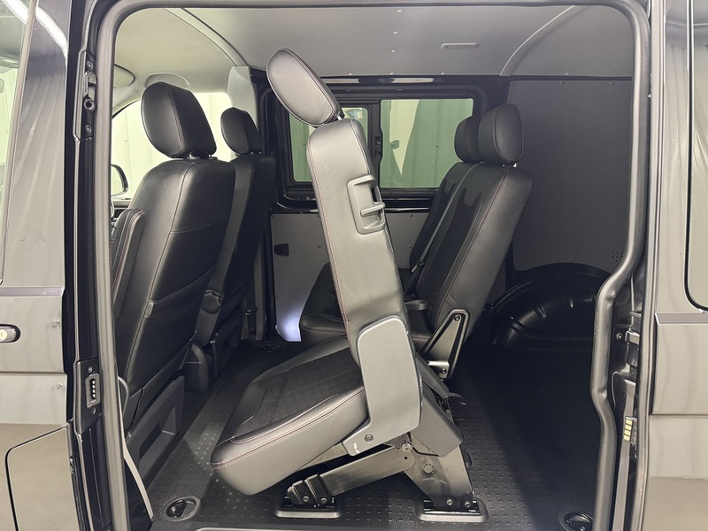 Volkswagen Transporter 2.0 BiTDI T32 Sportline Kombi DSG FWD SWB Euro 6 (s/s) 5dr - U119434