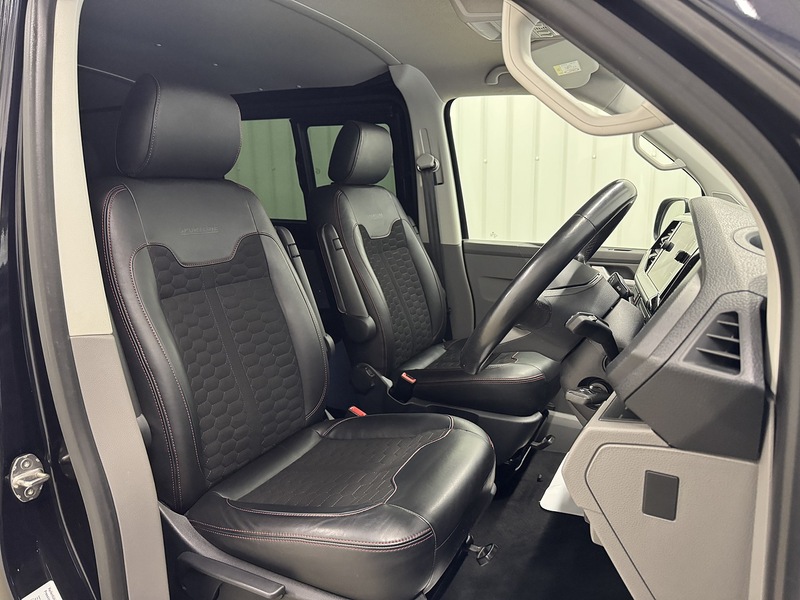 Volkswagen Transporter 2.0 BiTDI T32 Sportline Kombi DSG FWD SWB Euro 6 (s/s) 5dr - U119434