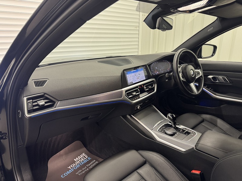 BMW 3 Series 2.0 320i M Sport Touring Auto Euro 6 (s/s) 5dr - U119435