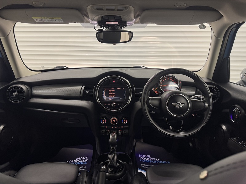 MINI Hatch 1.5 Cooper Hatchback 5dr Petrol Auto Euro 6 (s/s) (136 ps) - U119436