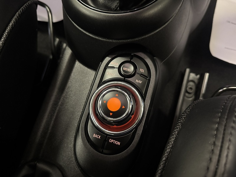 MINI Hatch 1.5 Cooper Hatchback 5dr Petrol Auto Euro 6 (s/s) (136 ps) - U119436
