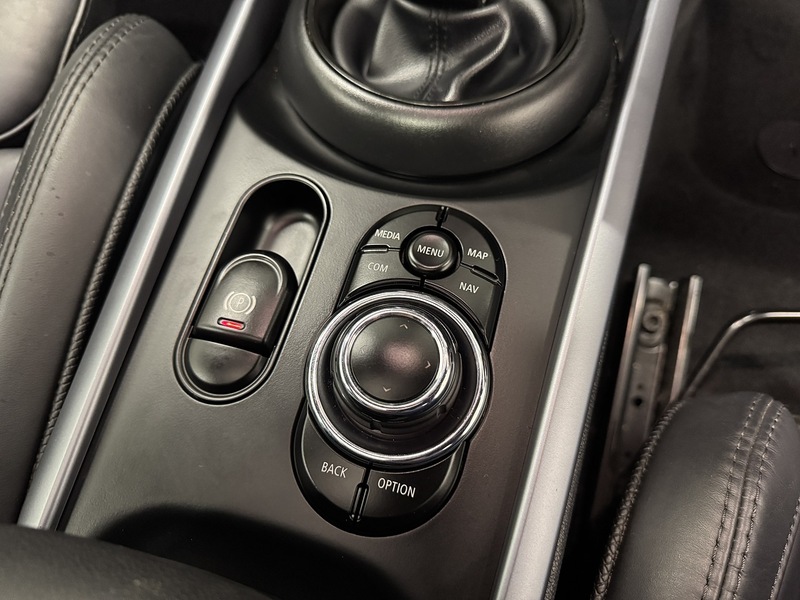 MINI Clubman 1.5 Cooper Exclusive Estate 6dr Petrol Steptronic Euro 6 (s/s) (136 ps) - U119439