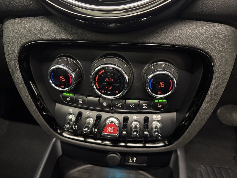 MINI Clubman 1.5 Cooper Exclusive Estate 6dr Petrol Steptronic Euro 6 (s/s) (136 ps) - U119439