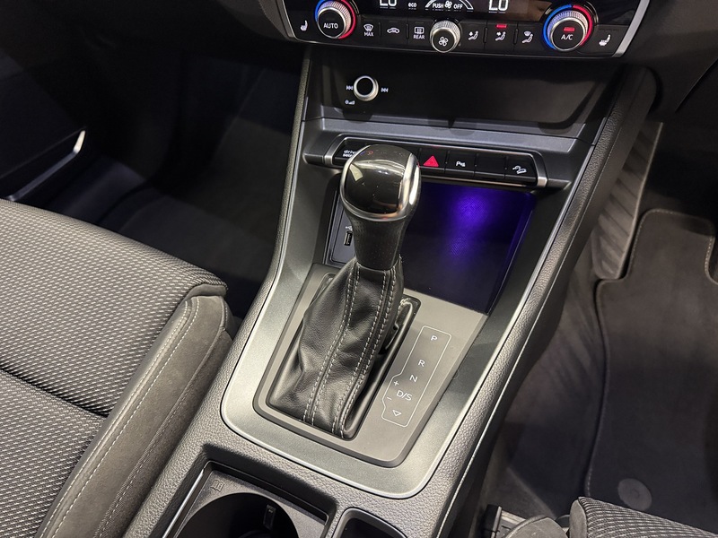 Audi Q3 1.5 TFSI CoD 35 S line Sportback 5dr Petrol S Tronic Euro 6 (s/s) (150 ps) - U119443