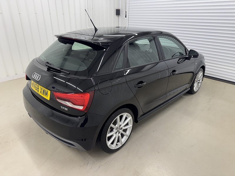 Audi A1 1.4 TFSI S line Sportback 5dr Petrol S Tronic Euro 6 (s/s) (Nav) (125 ps) - U119445