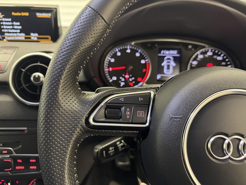 Audi A1 1.4 TFSI S line Sportback 5dr Petrol S Tronic Euro 6 (s/s) (Nav) (125 ps) - U119445