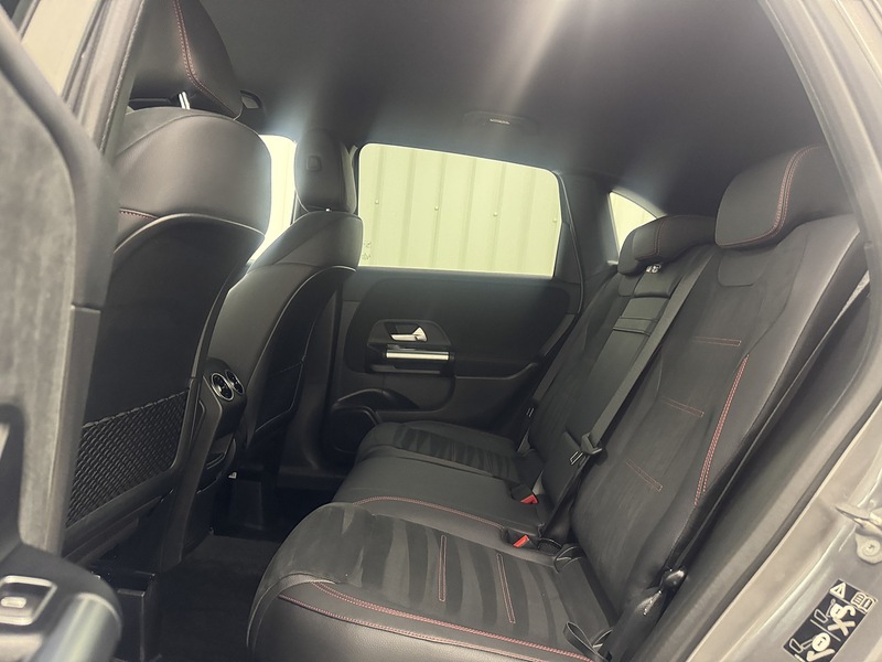 Mercedes-Benz B Class 1.3 B180 AMG Line (Executive) MPV 5dr Petrol 7G-DCT Euro 6 (s/s) (136 ps) - U119449