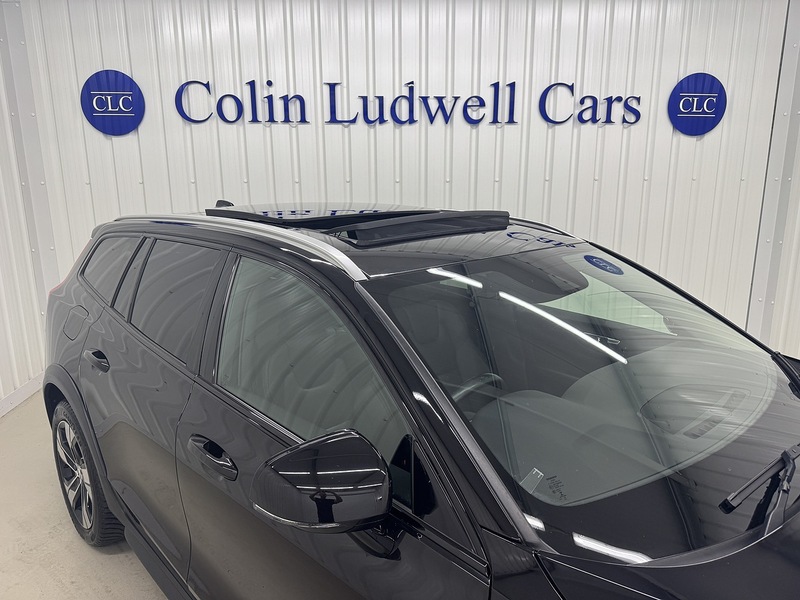 Volvo V60 Cross Country 2.0 T5 Plus Estate 5dr Petrol Auto AWD Euro 6 (s/s) (250 ps) - U119450