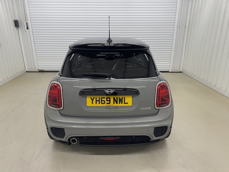 MINI Hatch 1.5 Cooper Sport Hatchback 3dr Petrol Manual Euro 6 (s/s) (136 ps) - U119454