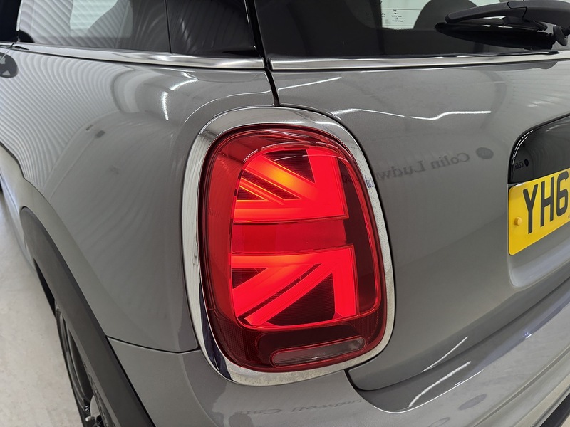 MINI Hatch 1.5 Cooper Sport Hatchback 3dr Petrol Manual Euro 6 (s/s) (136 ps) - U119454