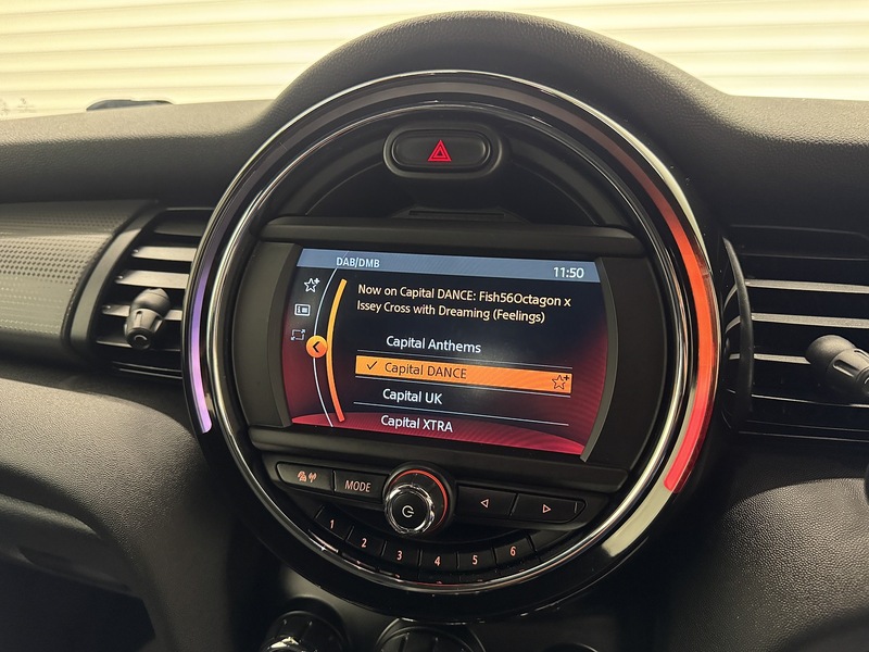 MINI Hatch 1.5 Cooper Sport Hatchback 3dr Petrol Manual Euro 6 (s/s) (136 ps) - U119454