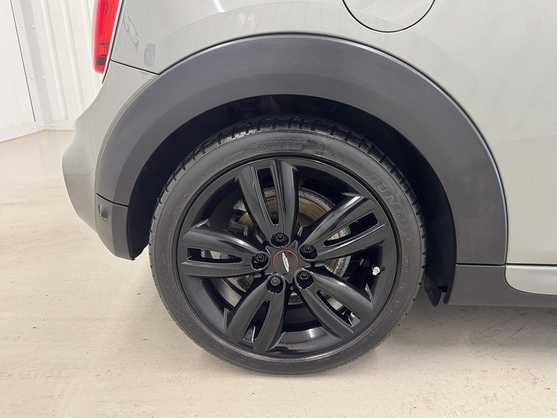 MINI Hatch 1.5 Cooper Sport Hatchback 3dr Petrol Manual Euro 6 (s/s) (136 ps) - U119454