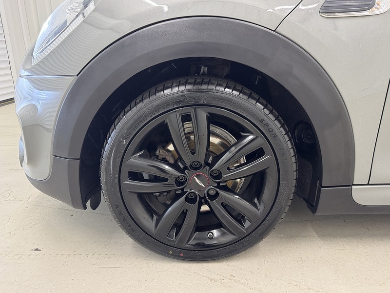 MINI Hatch 1.5 Cooper Sport Hatchback 3dr Petrol Manual Euro 6 (s/s) (136 ps) - U119454