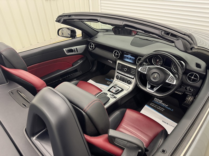 Mercedes-Benz SLC 2.0 SLC200 GPF AMG Line Convertible 2dr Petrol G-Tronic Euro 6 (s/s) (184 ps) - U119459