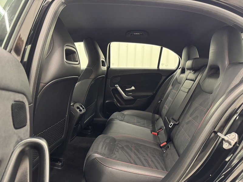 Mercedes-Benz A Class 1.3 A200 AMG Line (Premium) 7G-DCT Euro 6 (s/s) 5dr - U119462