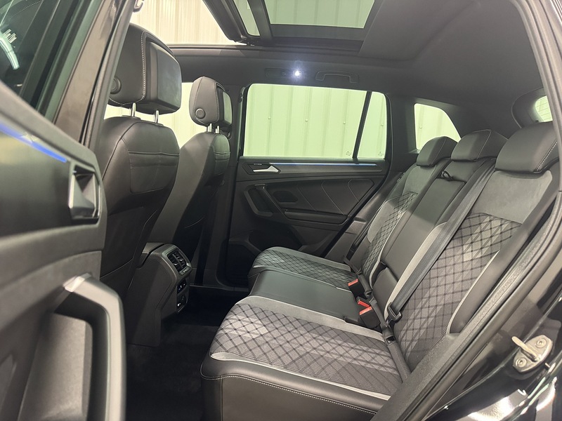 Volkswagen Tiguan 1.5 TSI R-Line SUV 5dr Petrol DSG Euro 6 (s/s) (150 ps) - U119464