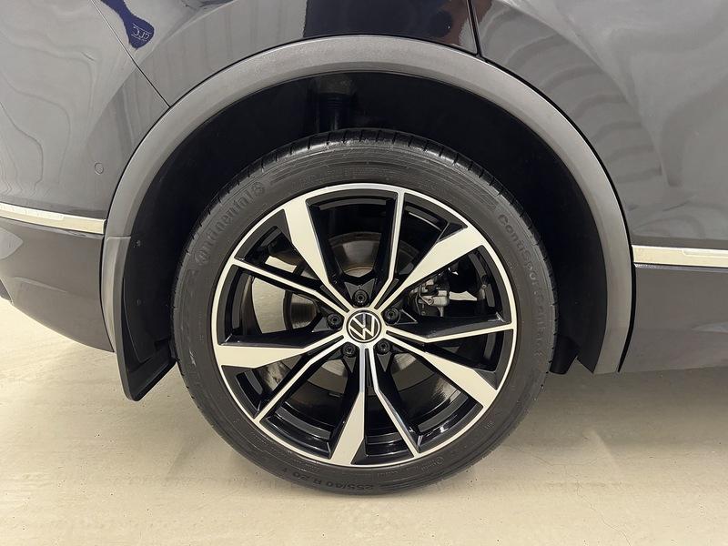 Volkswagen Tiguan 1.5 TSI R-Line SUV 5dr Petrol DSG Euro 6 (s/s) (150 ps) - U119464