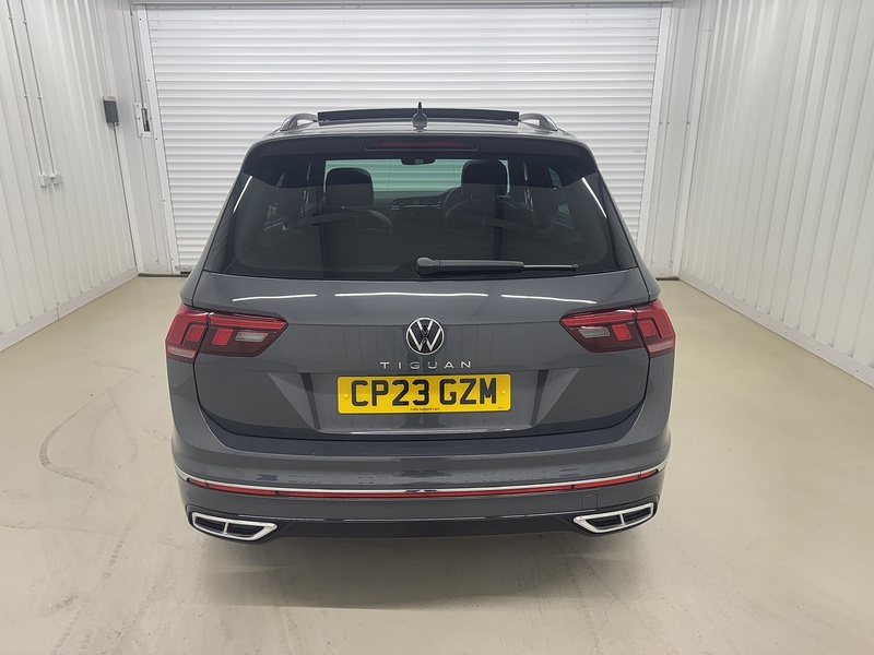 Volkswagen Tiguan 1.5 TSI R-Line SUV 5dr Petrol DSG Euro 6 (s/s) (150 ps) - U119466