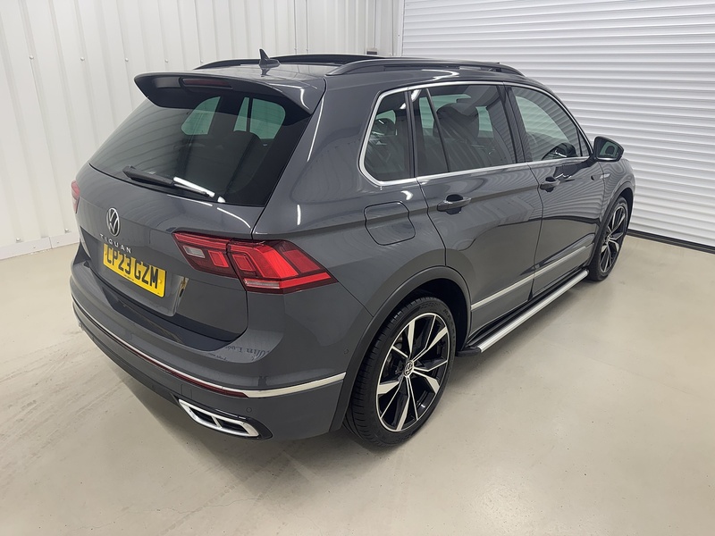 Volkswagen Tiguan 1.5 TSI R-Line SUV 5dr Petrol DSG Euro 6 (s/s) (150 ps) - U119466