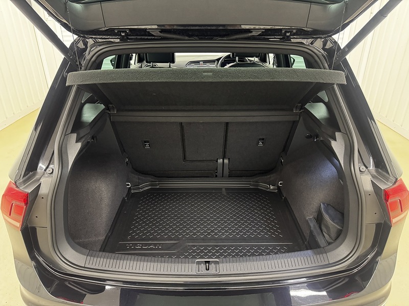 Volkswagen Tiguan 1.5 TSI R-Line DSG Euro 6 (s/s) 5dr - U119468