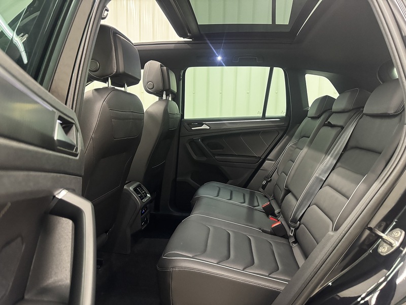 Volkswagen Tiguan 1.5 TSI R-Line DSG Euro 6 (s/s) 5dr - U119468