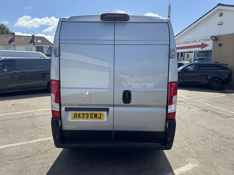 Peugeot Boxer 2.2 BlueHDi 335 Professional Premium + L2 H2 Euro 6 (s/s) 5dr - U119471
