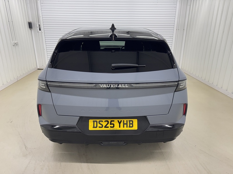 Vauxhall Grandland 1.2 GS SUV 5dr Petrol Hybrid e-DCT Euro 6 (s/s) (136 ps) - U119472