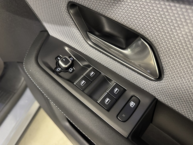 Vauxhall Grandland 1.2 GS SUV 5dr Petrol Hybrid e-DCT Euro 6 (s/s) (136 ps) - U119472
